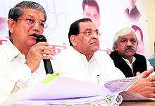Chief Minister Harish Rawat addresses mediapersons in Dehradun on Wednesday