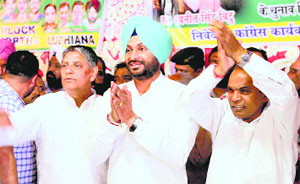 Congress candidate Ravneet Singh Bittu campaigns in the Vidhan Sabha constituency (North Ludhiana) on Friday.