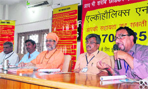 Swami Ganga Das along with the social activists who launched Alcohol Anonymous in Haridwar on Sunday.