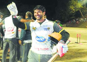 Cine star Aftab Shivdasani after scoring the winning run for Mumbai Heroes at The Lawrence School in Sanawar on Sunday