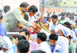 Aam Aadmi Partys future in Haryana is pegged on Yogendra Yadav. 