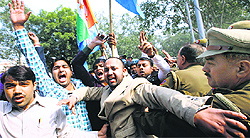 Student organisations in India held protests against the violent attacks on Indian students outside the Australian Embassy in New Delhi in 2009-2010
