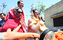 Actor Raveena Tandon campaigns for Naveen Jindal, Congress LS candidate from Kurukshetra, in Kaithal on Tuesday