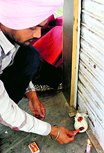 The vend being sealed after checking the stock