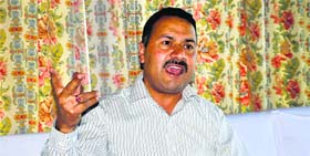 HPCA spokesperson Sanjay sharma addresses mediapersons at Dharamsala on Thursday.