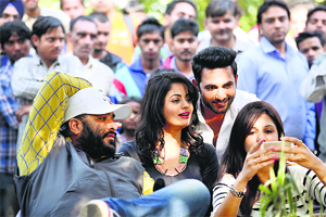 Happy Go Lucky cast with director Amarpreet Chhabra (extreme left)