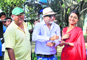 Director Partho Ghosh (in white cap)