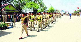 Police personnel during a full dress rehearsal for Himachal Day at The Ridge in Shimla on Monday.