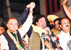 Bollywood actor and Bharatiya Janata Party (BJP) candidate from the Patna Sahib Lok Sabha constituency Shatrughan Sinha (centre) campaigns for Arun Jaitley in Amritsar on Saturday