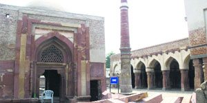 The outer walls of Laat ki Masjid at the Firoz Shah Palace in Hisar.