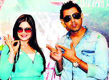 Bollywood actress Zarine Khan and Punjabi actor Gippy Grewal promote their Punjabi movie Jatt James Bond in Amritsar on Tuesday