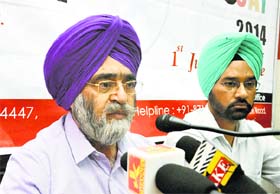 Dr RS Bawa, Vice Chancellor, Chandigarh University, Gharuan, Punjab, addresses mediapersons in Jammu