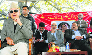 Union Minister Farooq Abdullah addresses an election rally at Khanyar in Srinagar on Sunday