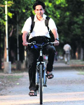Jeesu Jaskanwar Singh, assistant professor, Panjab University, pedals his way to work from Mohali