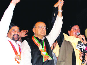 Dr Anup (extreme left) with BJP candidate Arun Jaitley and Shatrughan Sinha at a rally.