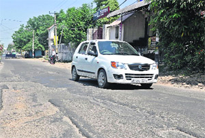 The dilapidated Janipur road in Jammu