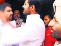 A video grab of Congress MLA Amarinder Singh Raja Warring slapping his relative in Gidderbaha on April 30. 