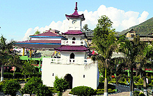 The famous Ghanta Ghar in Mandi