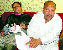 Deceased Saman Dhanaks parents speak to mediapersons at the MDC in Panchkula on Wednesday