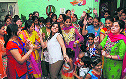 Participants in action during a Mothers Day function at Daddys Teddy Play Way School in Bathinda on Saturday