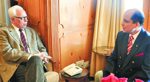  Governor NN Vohra with Prof Ravi Jyee, vice-president, International University, School of Medicine, Michigan, at Raj Bhawan in Srinagar on Tuesday.