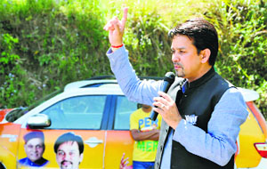 Anurag Thakur during a campaign at Bilaspur.