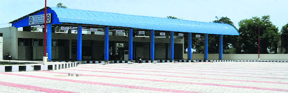 The newly constructed bus terminal at Bassi Pathana wears a deserted look. tribune photo