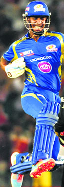 Lendl Simmons is the key man for Mumbai Indians.