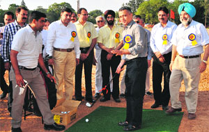 UT Finance-cum-Education Secretary Sarvjit Singh inaugurates the golf learning centre at Postgraduate Government College, Sector 11, in Chandigarh on Monday.