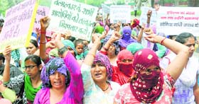 Dalit activists from Bhagana village in Haryana protesting against the rise of incidents of rape of Dalit women. photo: manas rajan bhui