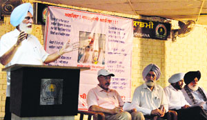 Communist leaders recall contributions made by Jagjit Singh Lyallpuri on his first death anniversary in Ludhiana on Tuesday.