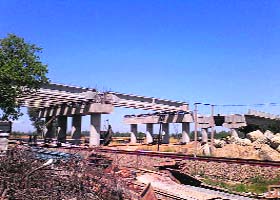 An incomplete ROB on the Badal-Malout Ring Road-II in Bathinda