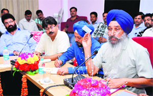 Satnam Singh Dhanoa, chairman, SAARC Diploma Engineers Federation, addresses a meeting of the All J&K Diploma Engineers Association in Jammu. 