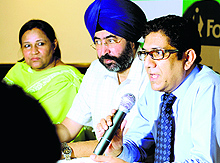 Dr. Harish Matta, Senior Consultant and HOD, General Surgery (right), Dr JS Sekhon, Director, Medical Oncology (middle) and Dr Parveen Kaur, Senior Consultant, Radiation Oncology, Fortis Hospital, Ludhiana, address a press conference