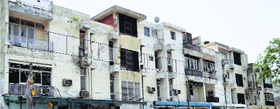 flats turned into shops at Ghumar Mandi.
