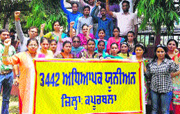 3442 Teachers Union Kapurthala protests against the Punjab Government in Jalandhar on Sunday.