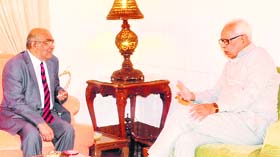 Governor NN Vohra with Finance Commission chairman YV Reddy at Raj Bhawan in Srinagar on Friday