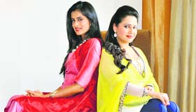 (L-R) Mihika Verma and Pooja Joshi 