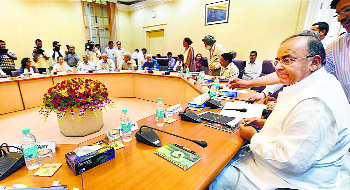 Finance Minister Arun Jaitley at a pre-Budget meeting with economists in Delhi on Tuesday.
