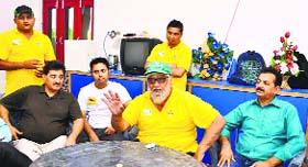 Former Indian cricket captain Bishan Singh Bedi addresses mediapersons at Santoshgarh in Una on Tuesday.