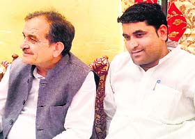 Senior Congress leader Birender Singh interacts with mediapersons in Gohana