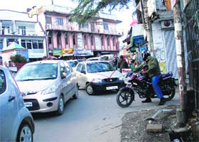 A view of a traffic jam at Palampur