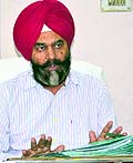 MC Joint Commisioner PS Ghuman addresses a press conference in Ludhiana