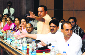 (From right) Councillors Salim Khan, Ravi Kant Swami and Satinder Tony during a meeting of the Municipal Corporartion, Panchkula, on Saturday.