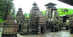 The complex has many large stone temples dedicated to various deities and a few smaller ones