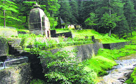 Jata Ganga flows by the temple complex Photos by writer