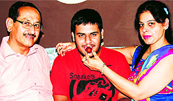 Kushagar along with his parents in Jalandhar