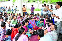 Teacher Eligibility Test (TET) certificate holders stage a protest in support of their demands in Dehradun on Monday.