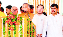 Union Minister Gen (retd) VK Singh addresses a gathering at Bahu Akbarpur village in Rohtak district on Monday. Photo: Manoj Dhaka