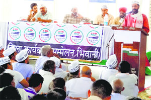 AAP's Yogendra Yadav addresses a workers' meet in Bhiwani on Tuesday.